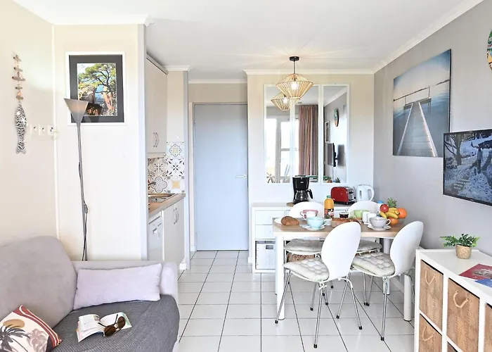 L'esquinade - F3 113 By Interhome Apartment *